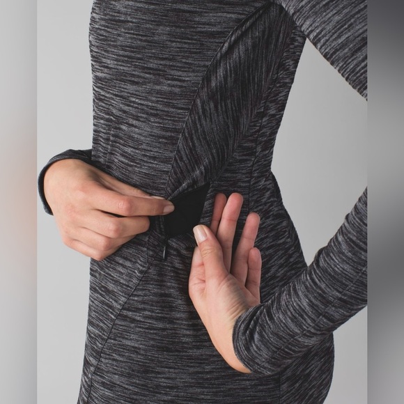 Lululemon &go Where-To Dress *Long Sleeve Size 6
Heathered Black - Picture 5 of 13
